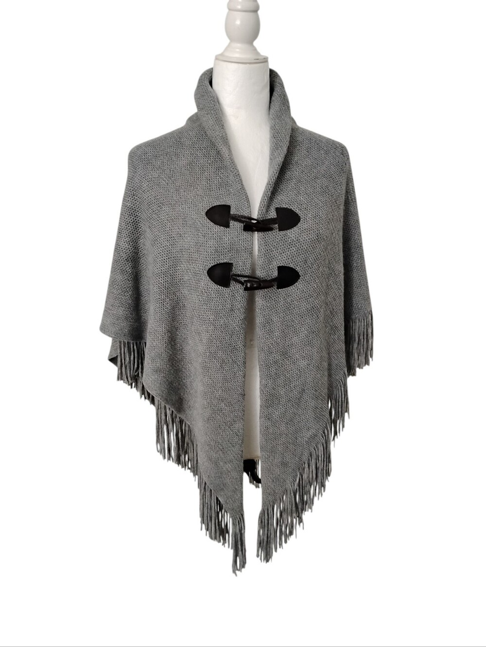 David And Young Toggle Button Front Knit Poncho Gray Fringe Trim Women's Medium